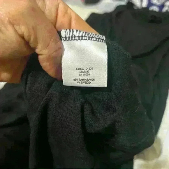 Simply Emma Ladies Plus Knit Top Black Size 1X  Pleated Asymmetrical - Picture 5 of 6